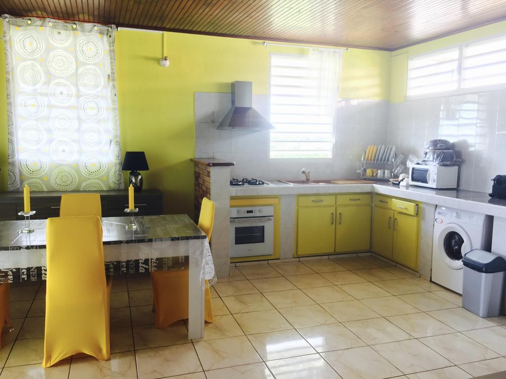 Le Papillon Apartment Le Moule Exterior foto